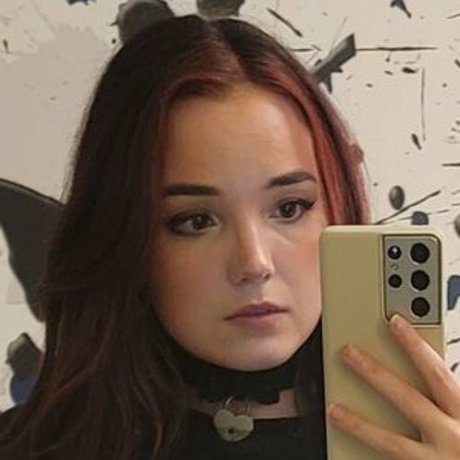 holoraevyn pornstar pretty pic