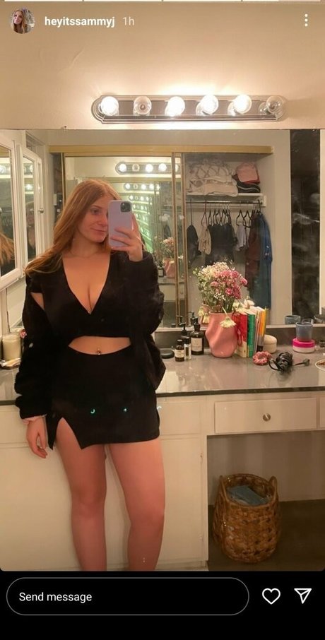 public onlyfans hot sexy pic