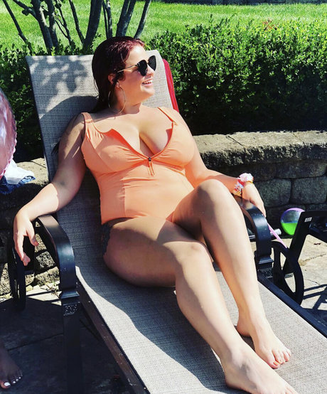 Katie LaRowe model best pics