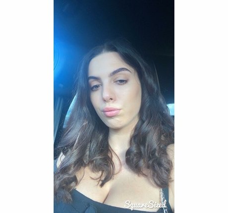 Chelsea Rowlinson beautiful actress gallery