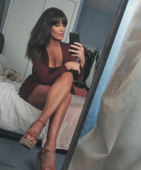 Vicki Walker model nude galleries