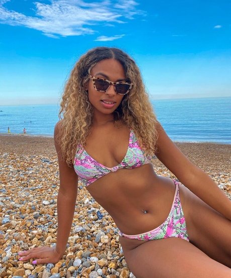 Kemi Rodgers naked actress pic