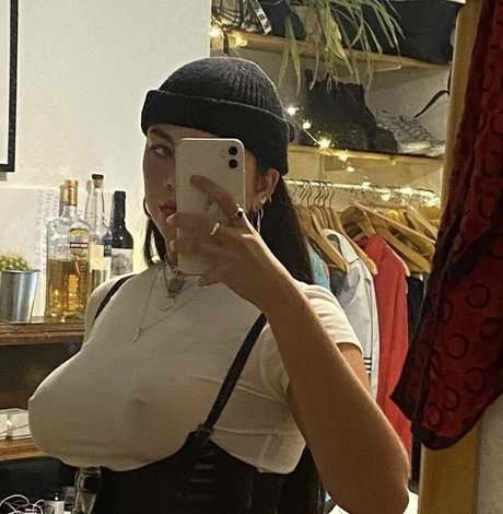 Ceara Maya pretty actress photo