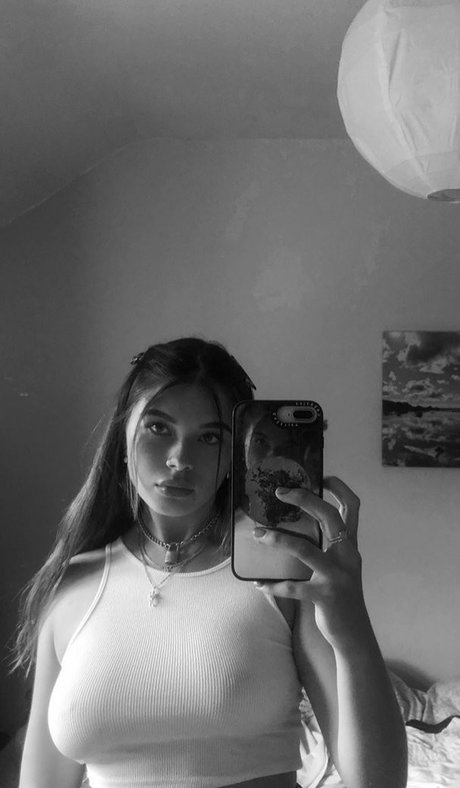 Ceara Maya nice pornstar pic