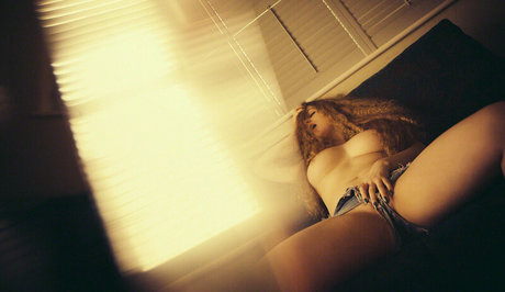 Emily Jezebelle Hamilton pornstar sex picture