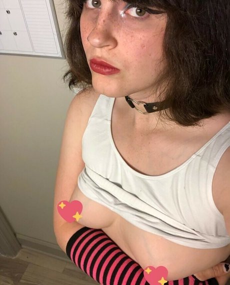 Scarlet Skeie model nudes pic