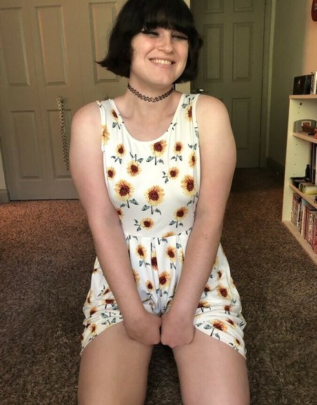 Scarlet Skeie free pornstar img