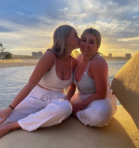 lesbian anal strapon onlyfans free sex pic