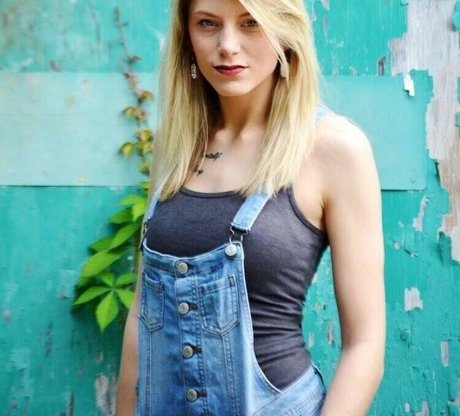 anonymousanneh pornstar xxx pic