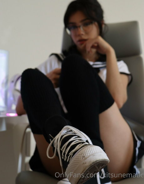 adestoex pornographic actress image