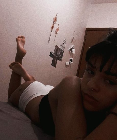 Kawencinha hd actress img