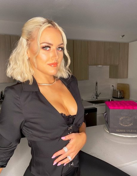 british blonde onlyfans hot sex pic