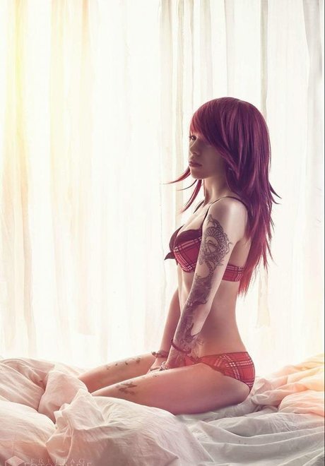 Yuumiko model sexy picture