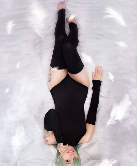 Yuumiko top model photo