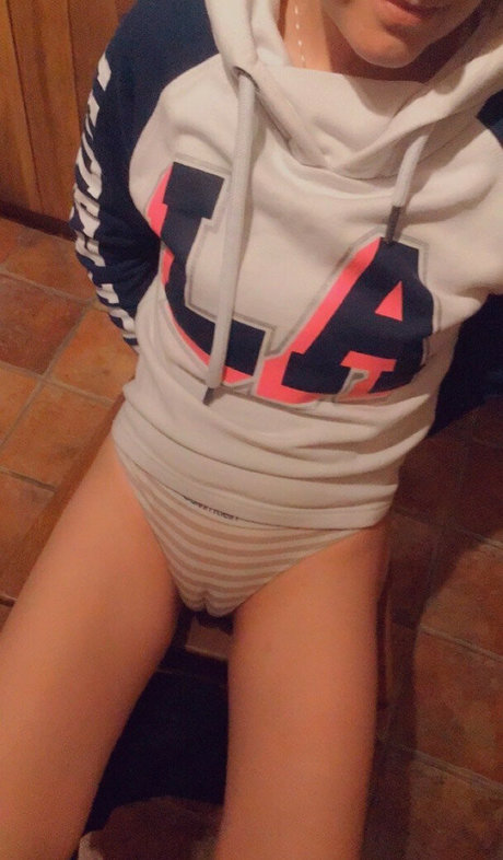 SexyMommy pornstar erotic galleries