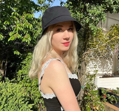 Teddy Mecheto free star images