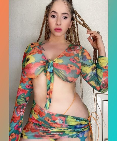 Mizvanezza high quality actress pics