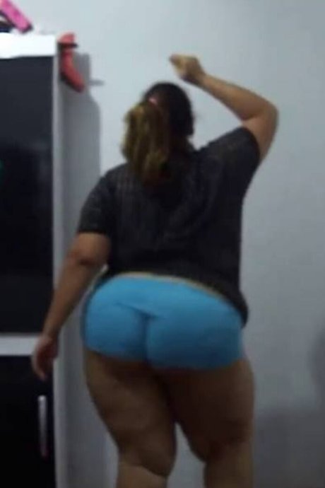 Kamilona naked star photos