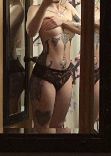 Cadybell top actress pics