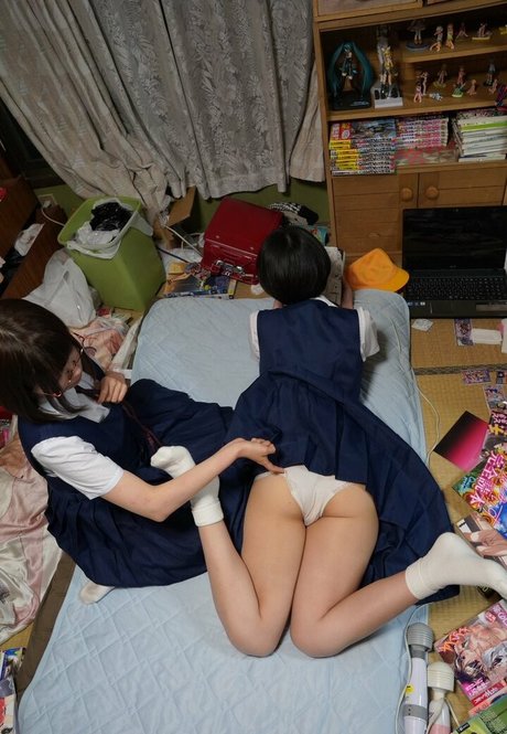 meru12sai model nude image