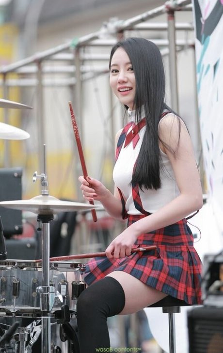 A Yeon model nudes images