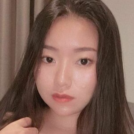 Saranrom pornstar nudes img