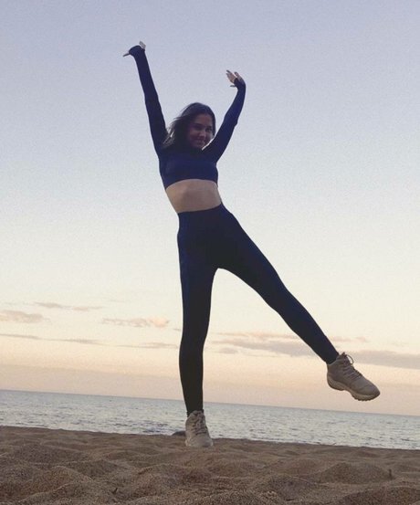 DollHole GrabFuck Photo Gallery