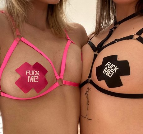 sex scene onlyfans top photos