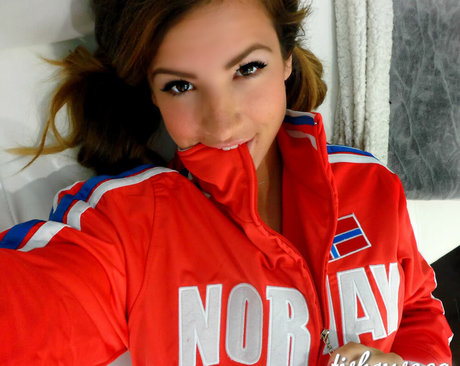 TJHeart beautiful actress gallery