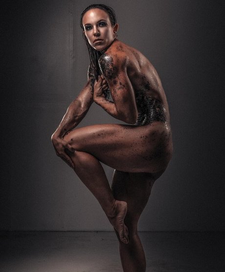 Tana Swink sexy star image