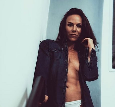 Tana Swink star nude picture