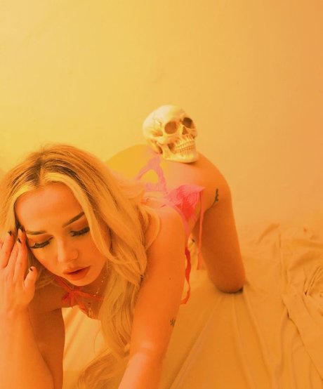 krippymami pornstar adult photo