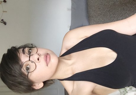 Marsupialmami actress photos