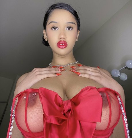 Pia Bunny high quality pornstar pics