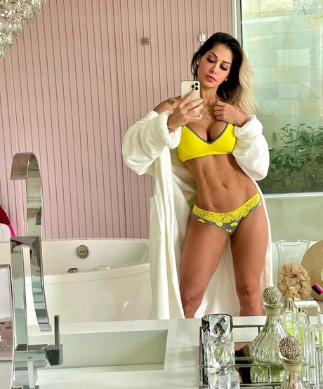 beauty girls onlyfans pornographic gallery