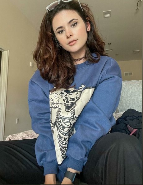 Kirabira93 pornstar beautiful photos