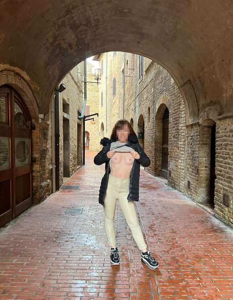 thick girls onlyfans sexy nude pictures