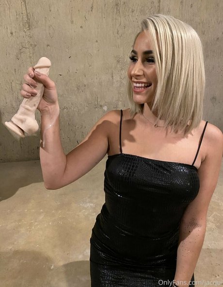 Jacqui hd actress photo