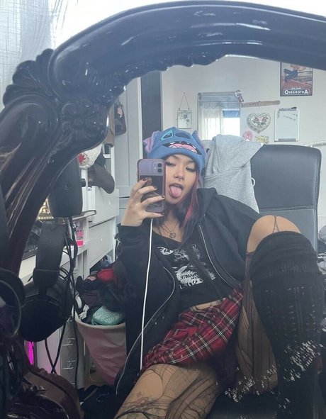 Snorlaxativez pornstar high quality pic