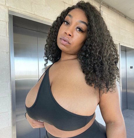 brittney tonee art actress galleries