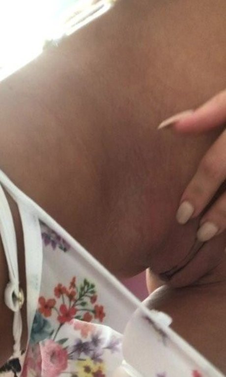 mirror selfie onlyfans adult pics