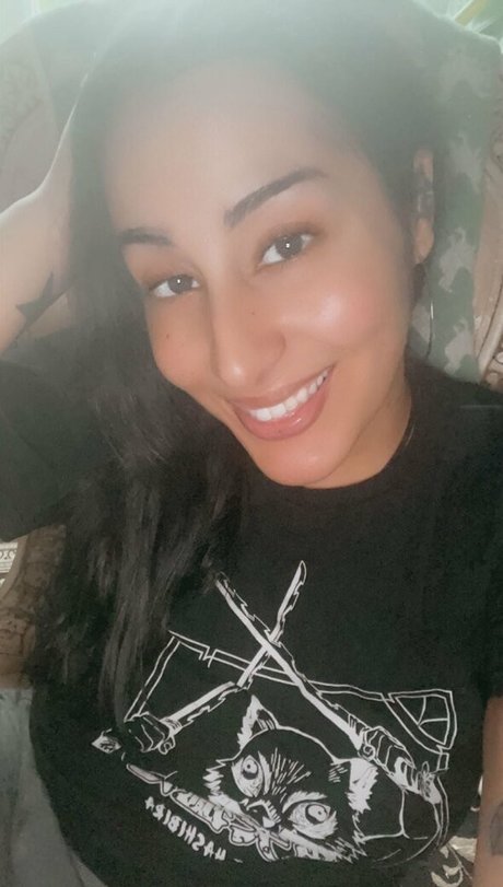 Mala444u art star galleries