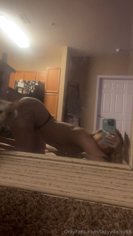 Lazyydaisy69 model img