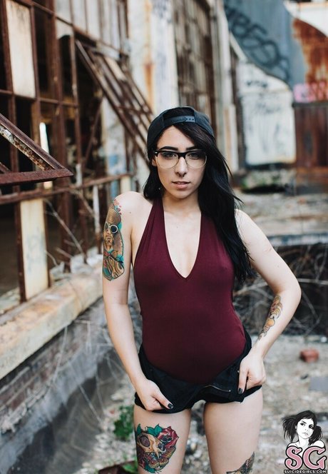 Skyhook Nova nice actress archive