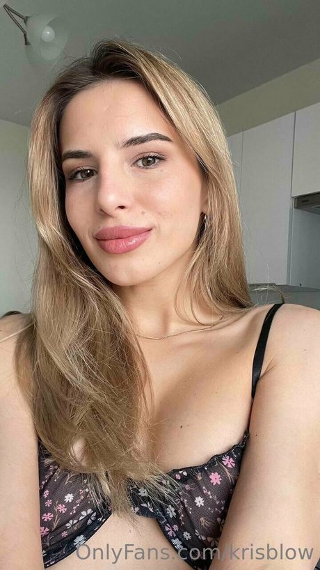 Kris Blow model perfect pictures