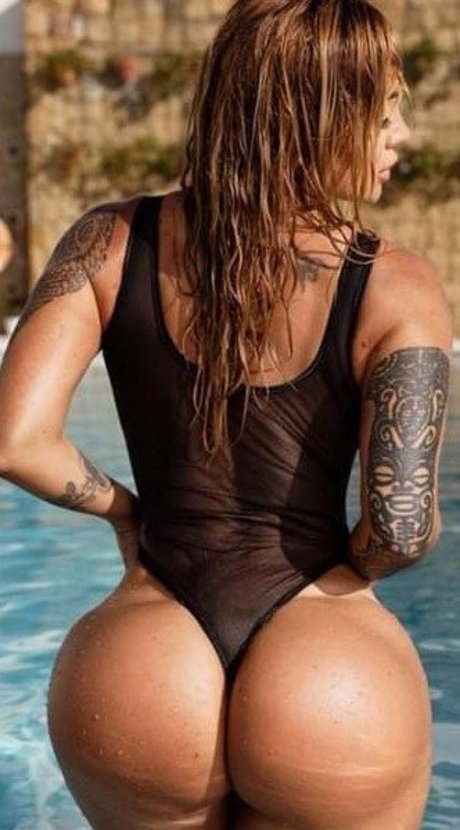 Victoria Lomba star xxx archive