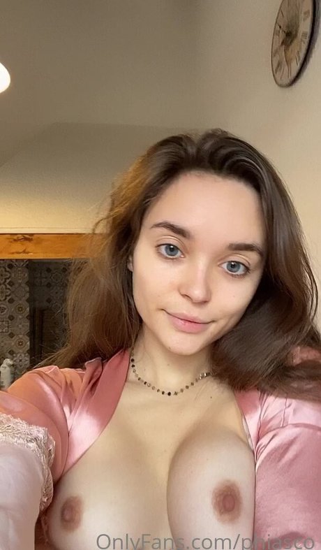 Phiasco erotic star pics