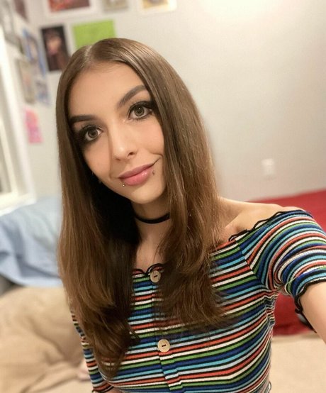 naughty onlyfans beautiful img