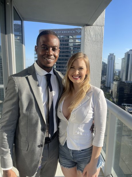 Daisy Diva star hot photo