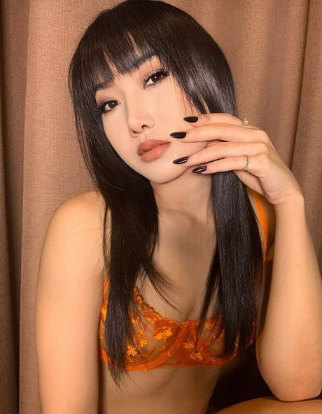 suziearomdee star sexy gallery